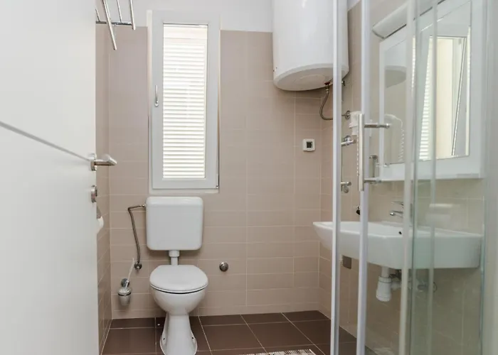 2 Bedroom In *