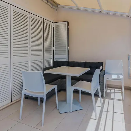 2 Bedroom In
